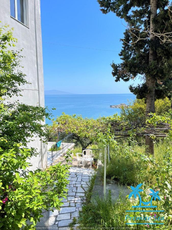 Oikos Poseidonas Apartment Palaiontsiflikion Exterior photo